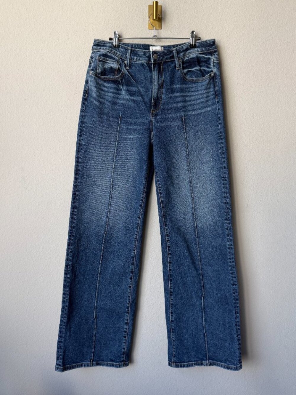 Driftwood Straight Leg Medium Wash Front Seam Jeans Size 31 - Picture 2 of 6